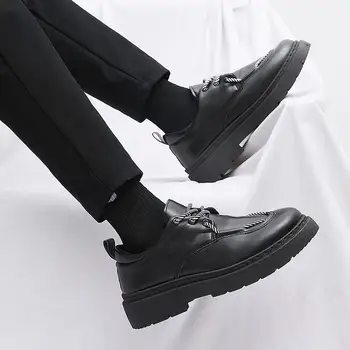 Erkek Yüksek Topuk Ayakkabı Sonbahar İngiliz Tarzı erkek İş Resmi Rahat deri ayakkabı Tüm Siyah ve Düşük Üst Martin Moda